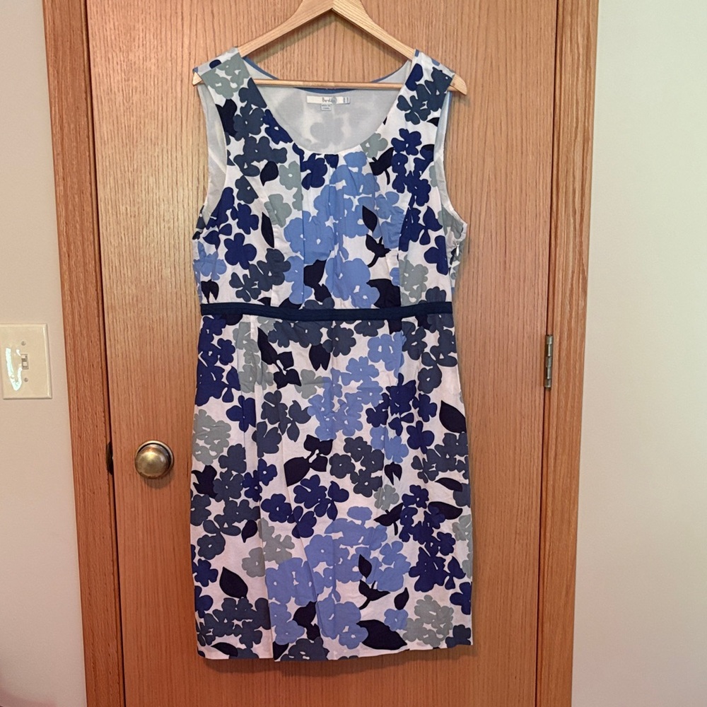Boden Blue and White Floral Midi Dress 14